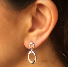Load image into Gallery viewer, Hanging Shiny Silver Oval Everyday Earrings
