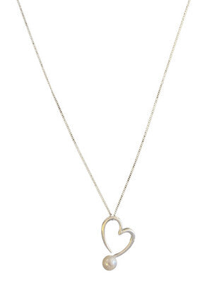 Short Heart w/ Pearl Necklace